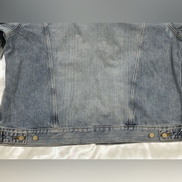 Fear Of God Essentials Denim Trucker Jean Jacket Light Indigo Blue Large Rare - Picture 11 of 16